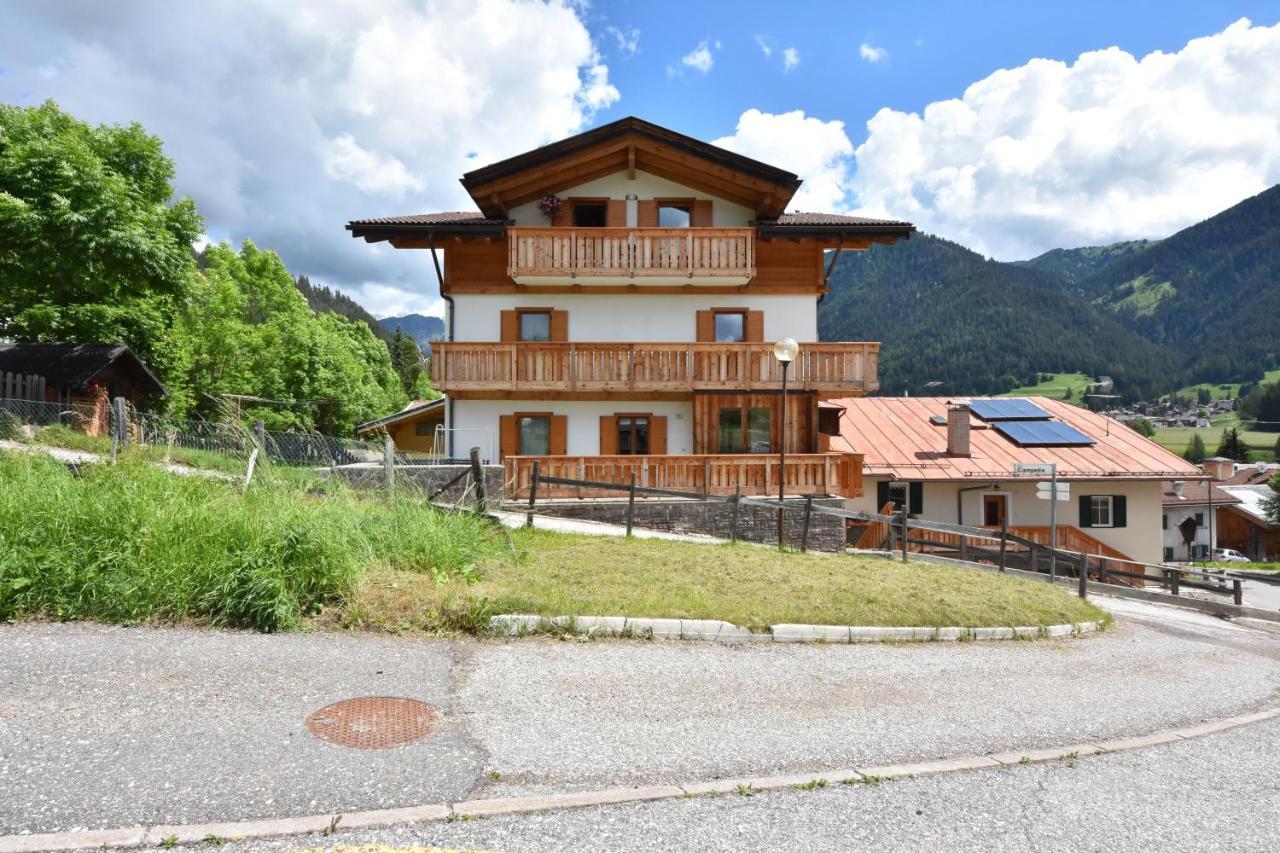 Casa Dorich Leilighet Pozza di Fassa Eksteriør bilde
